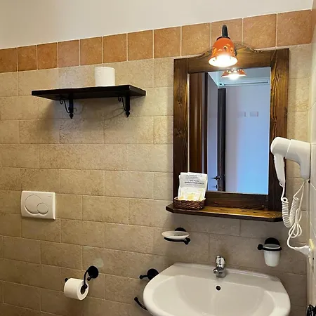 Agriturismo Sole Del Mediterraneo Séjour à la ferme *